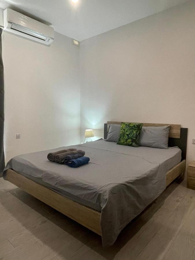City Center Properties - Modern Room With Ac & Ensuit Bathroom - Room 1 St. Paul's Bay Exterior photo